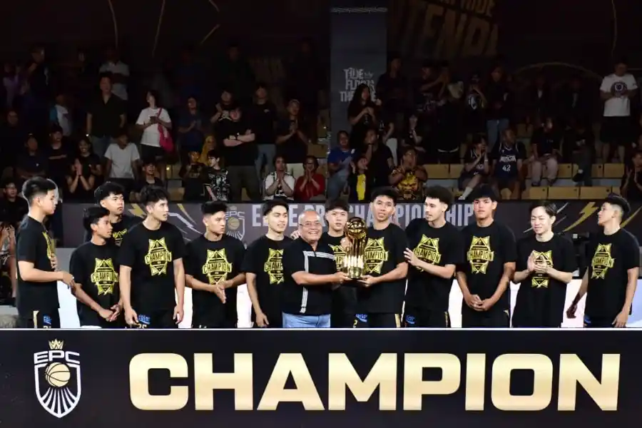 Dewa United Juara EPC 2025, Sesmenpora Apresiasi Wadah Pembinaan Atlet Muda Dewa United juara Elite Pro Championship 2025 usai kalahkan Pacific Caesar. Sesmenpora serahkan trofi dan apresiasi turnamen sebagai wadah pembinaan atlet muda.