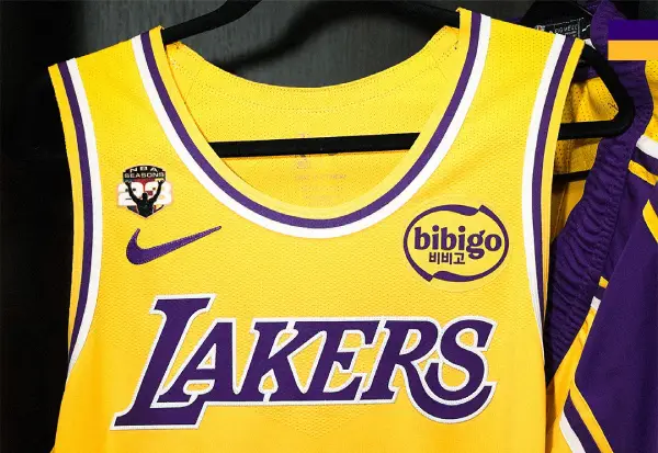 Lakers vs Kings: LeBron James Kenakan Patch Khusus Musim ke-23